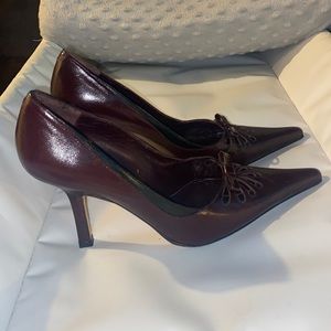 Pegabo genuine leather pumps